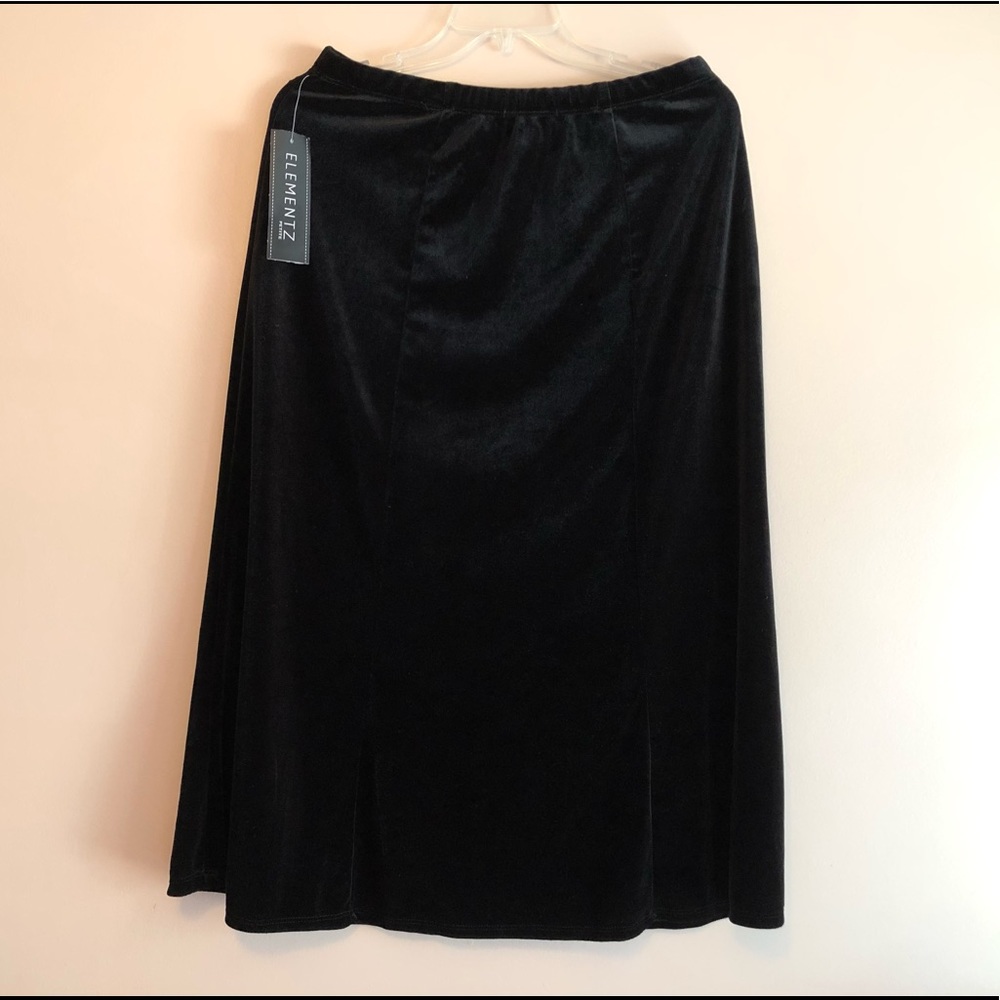 Elementz Black Valvet Skirt Elastic Waist Size L